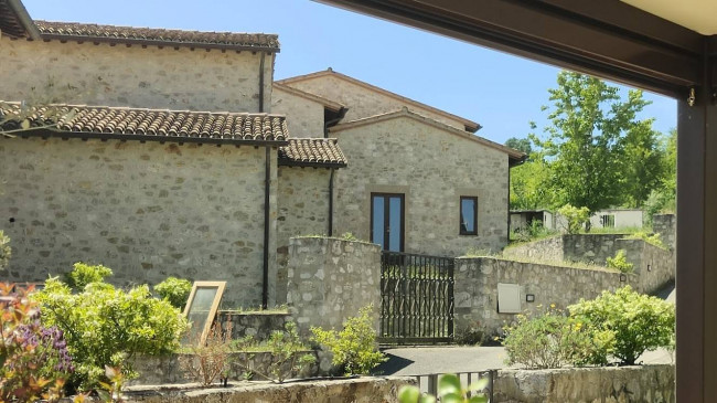 Villette a schiera in vendita a Avigliano Umbro