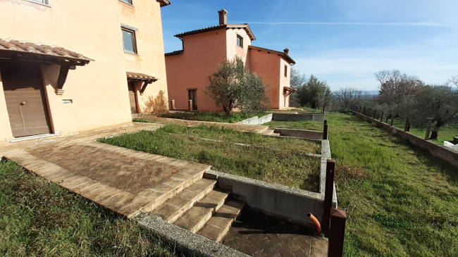 Villetta Bifamiliare in vendita a Avigliano Umbro