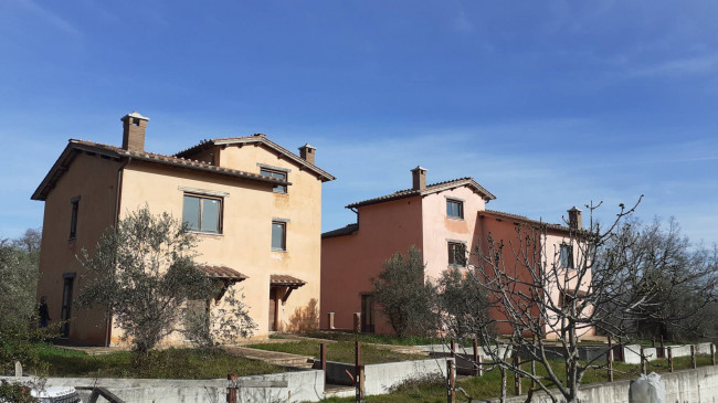 Villetta Bifamiliare in vendita a Avigliano Umbro