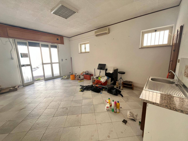 Box o garage in vendita a Orte