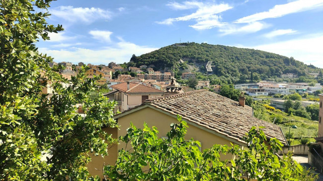 Villa in vendita a Amelia