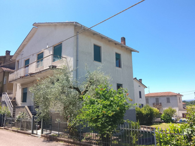 casa semi-indipendente in vendita a Narni