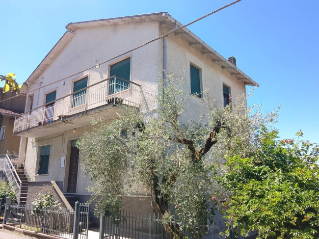 casa semi-indipendente in vendita a Narni