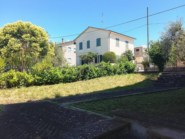casa semi-indipendente in vendita a Narni