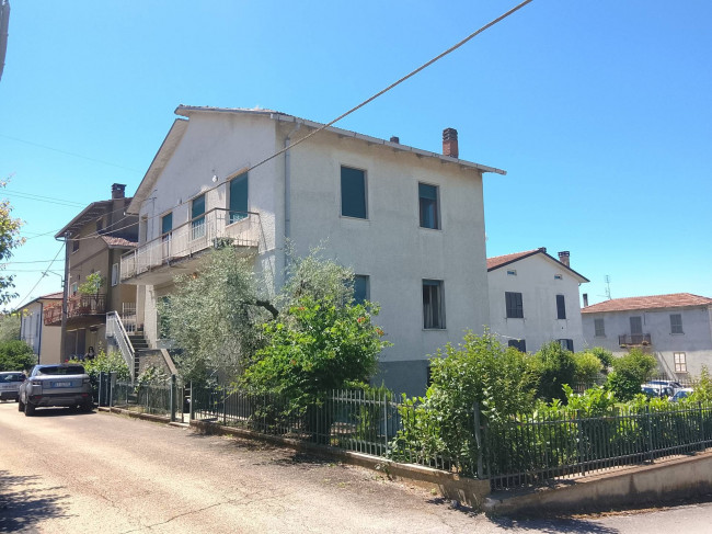 casa semi-indipendente in vendita a Narni