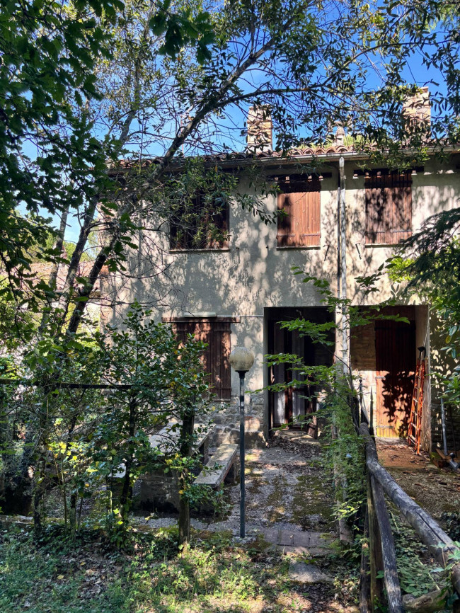 Villetta Bifamiliare in vendita a Guardea