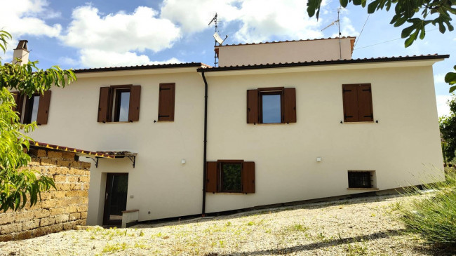 Casale in vendita a Amelia