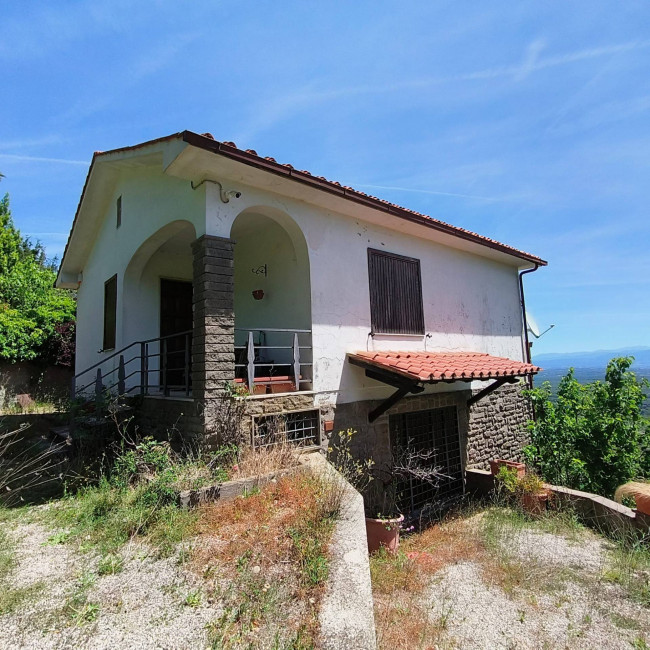 Villa in vendita a Soriano nel Cimino