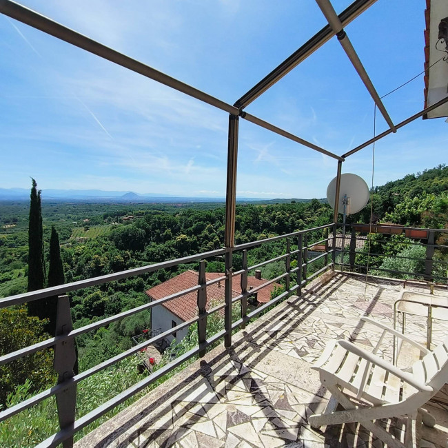 Villa in vendita a Soriano nel Cimino