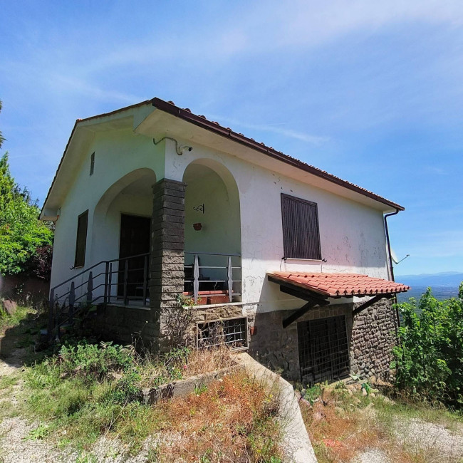 Villa in vendita a Soriano nel Cimino