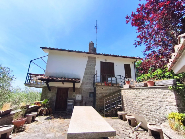 Villa in vendita a Soriano nel Cimino