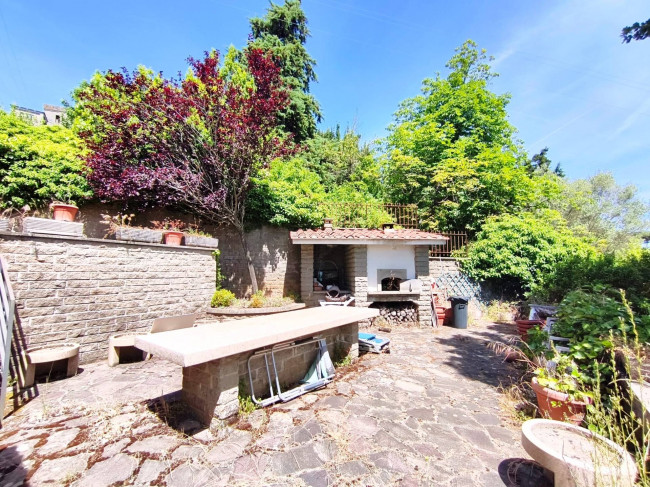 Villa in vendita a Soriano nel Cimino