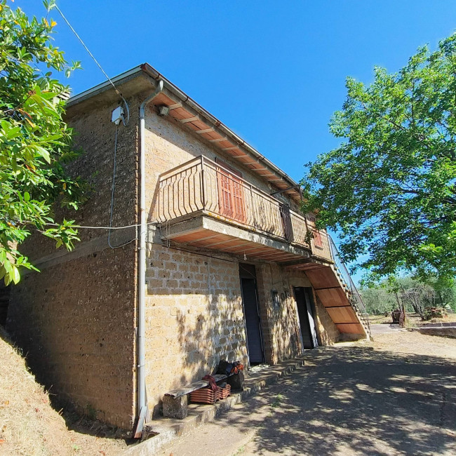 Casa singola in vendita a Soriano nel Cimino