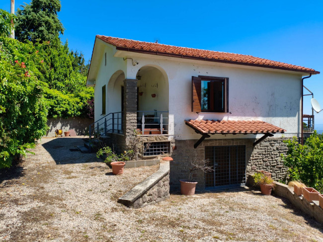 Villa in vendita a Soriano nel Cimino