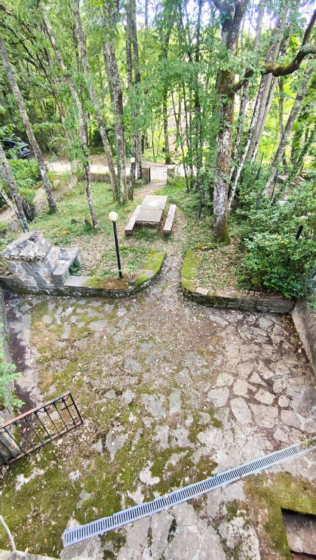 Villetta Bifamiliare in vendita a Guardea