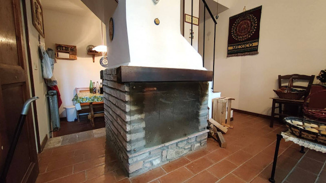 Villetta Bifamiliare in vendita a Guardea