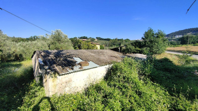 Casa singola in vendita a Amelia