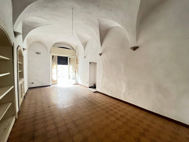 Locale commerciale in vendita a Orte