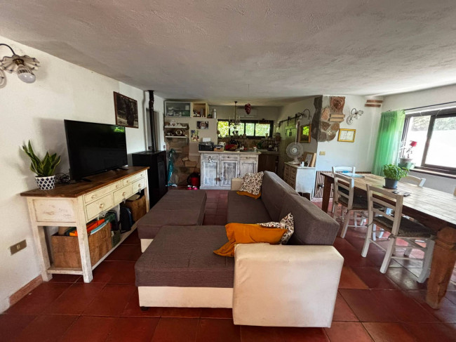 Casa singola in vendita a Bassano in Teverina