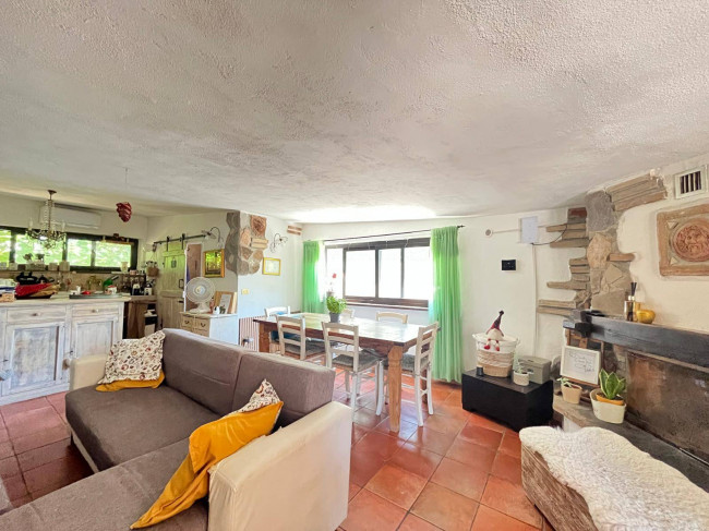 Casa singola in vendita a Bassano in Teverina