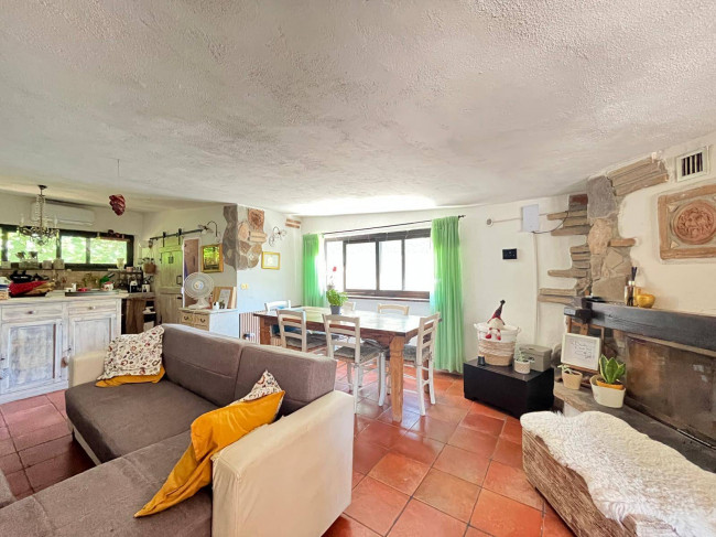 Casa singola in vendita a Bassano in Teverina