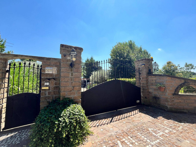 Casa singola in vendita a Bassano in Teverina