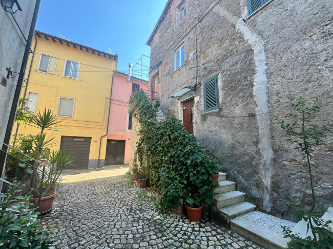 Appartamento in vendita a Vasanello