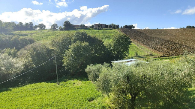 Casale in vendita a Avigliano Umbro