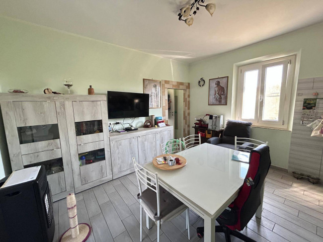 casa semi-indipendente in vendita a Orte