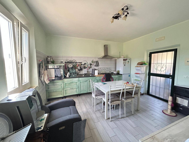 casa semi-indipendente in vendita a Orte