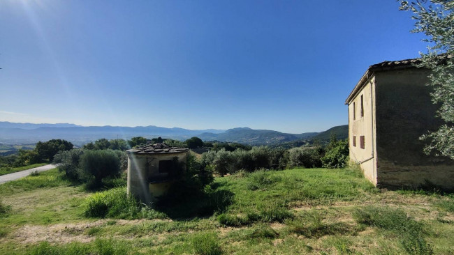 Casale in vendita a Narni