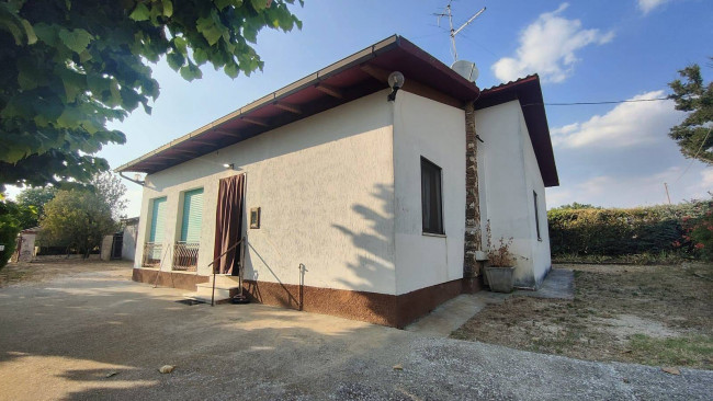 Villa in vendita a Amelia