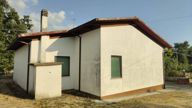 Villa in vendita a Amelia