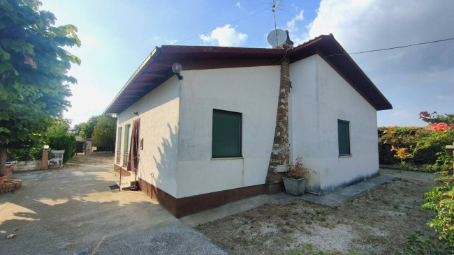 Villa in vendita a Amelia