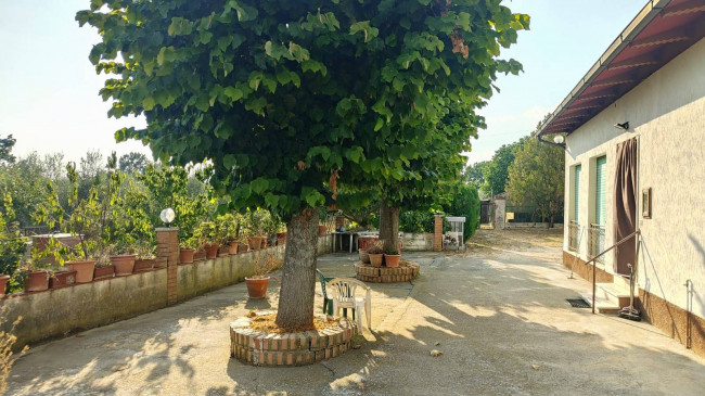 Villa in vendita a Amelia