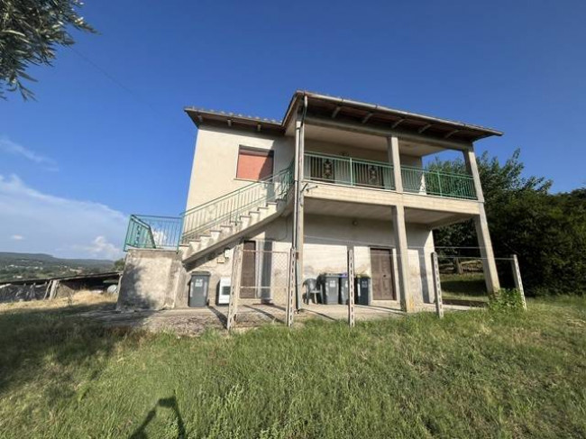 Casa singola in vendita a Narni
