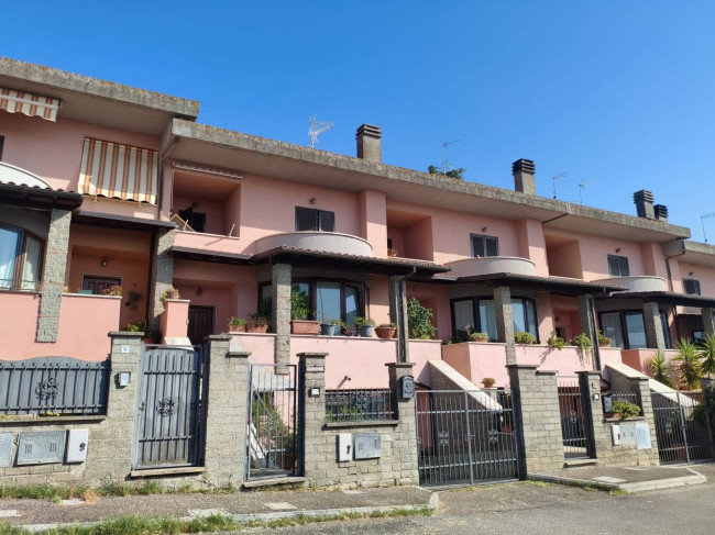 Villette a schiera in vendita a Vignanello