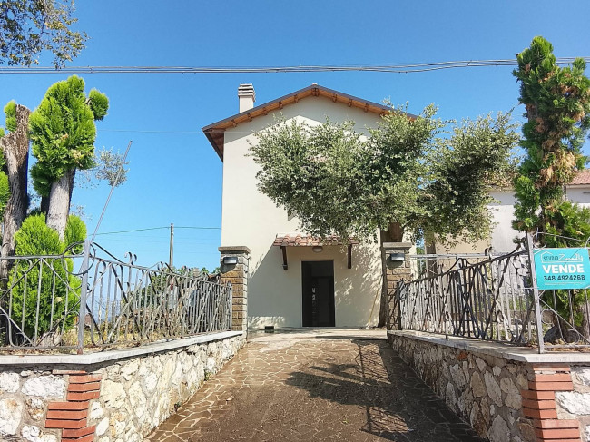 Casa singola in vendita a Narni