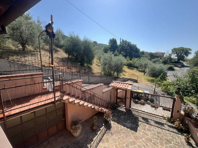 Casa singola in vendita a Calvi dell'Umbria