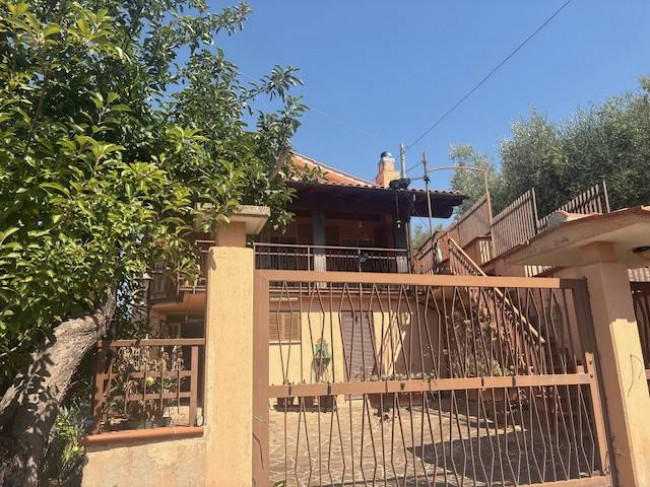 Casa singola in vendita a Calvi dell'Umbria