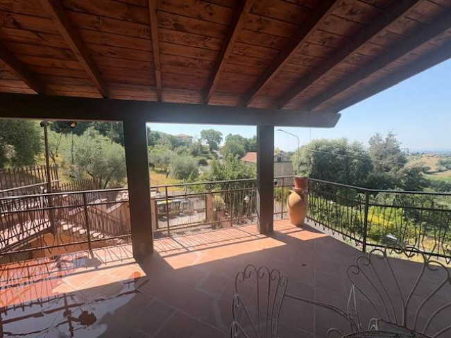 Casa singola in vendita a Calvi dell'Umbria