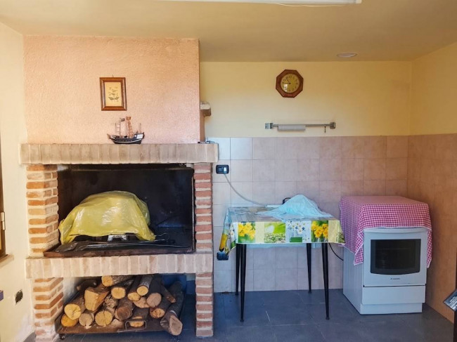 casa semi-indipendente in vendita a Narni