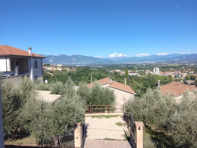 casa semi-indipendente in vendita a Narni