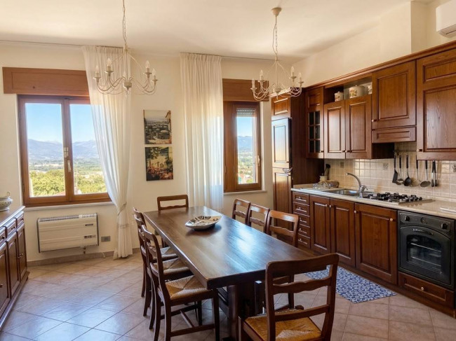 casa semi-indipendente in vendita a Narni