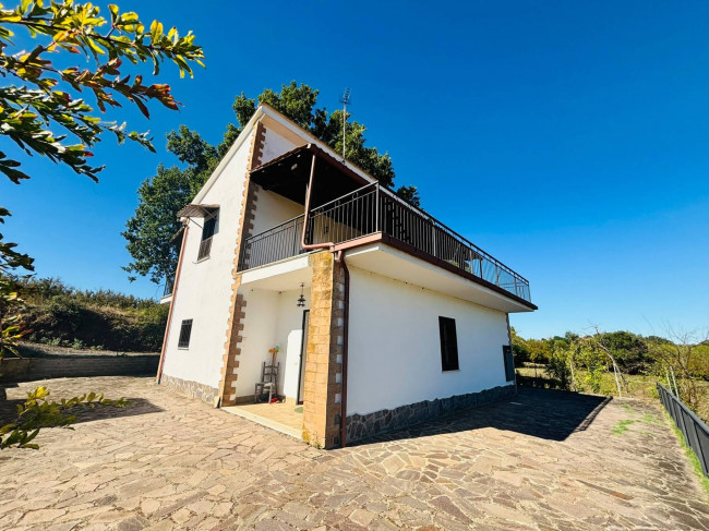 Single House for sale in Vasanello