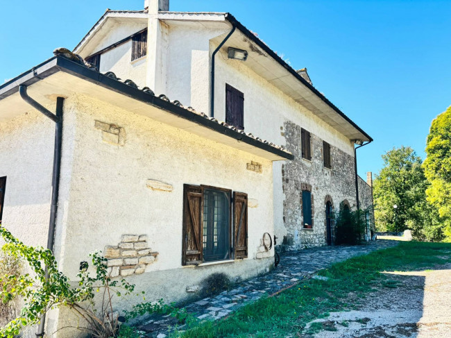 Single House for sale in Orte