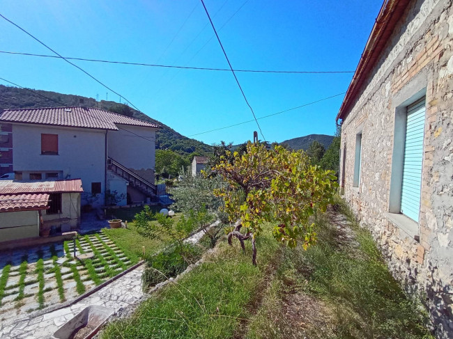 Single House for sale in Narni