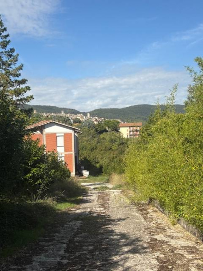 casa semi-indipendente in vendita a Narni