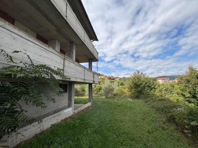 casa semi-indipendente in vendita a Narni
