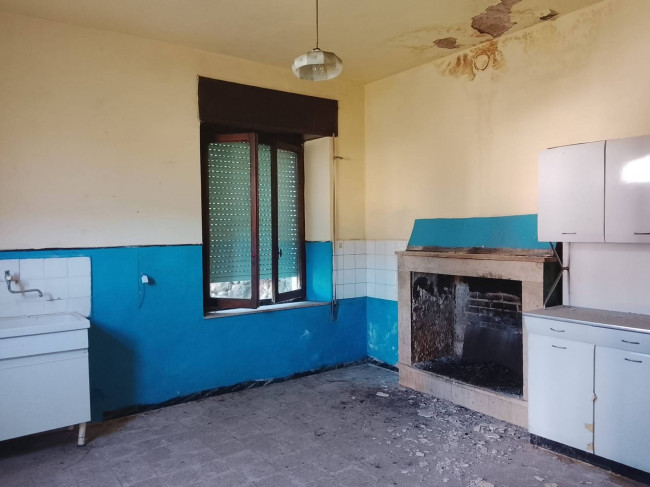 Single House for sale in Narni